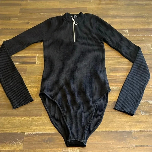 PARI DESAI TIFF SWEATER BODYSUIT BLACK RIBBED LONG SLEEVE O ZIPPER STRETCHY S - Picture 2 of 7
